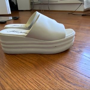 Free people wedges 7.5